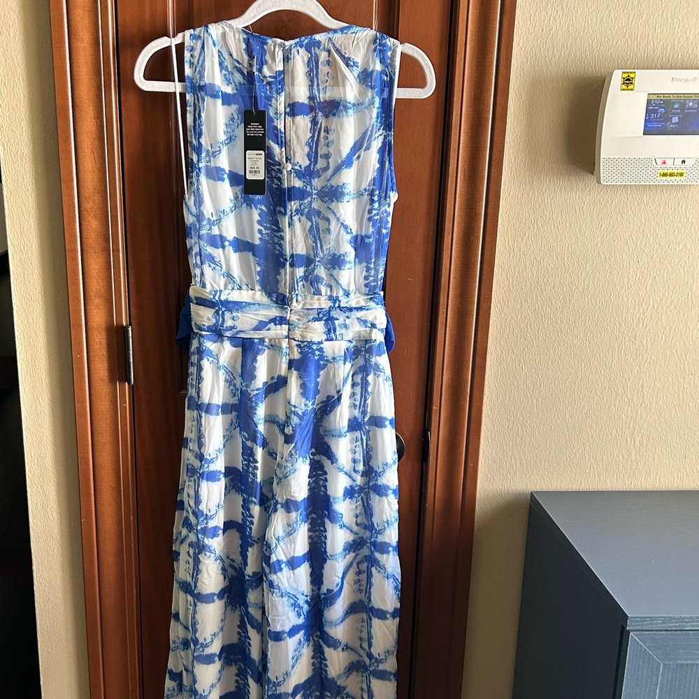 Fashion Nova Tie Dye Jumpsuit In White/Blue-Size XS NWT💙 - Picture 6 of 7